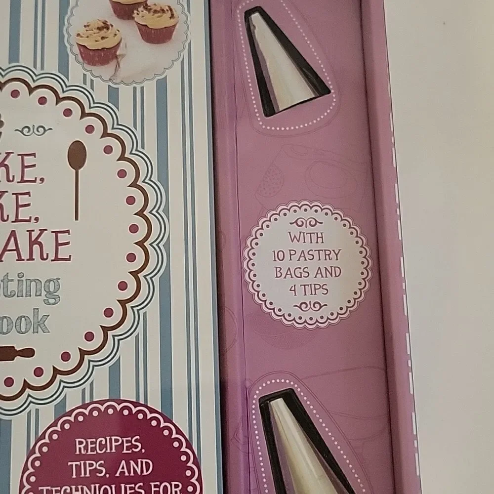 Cupcake icing tip and bag kit new